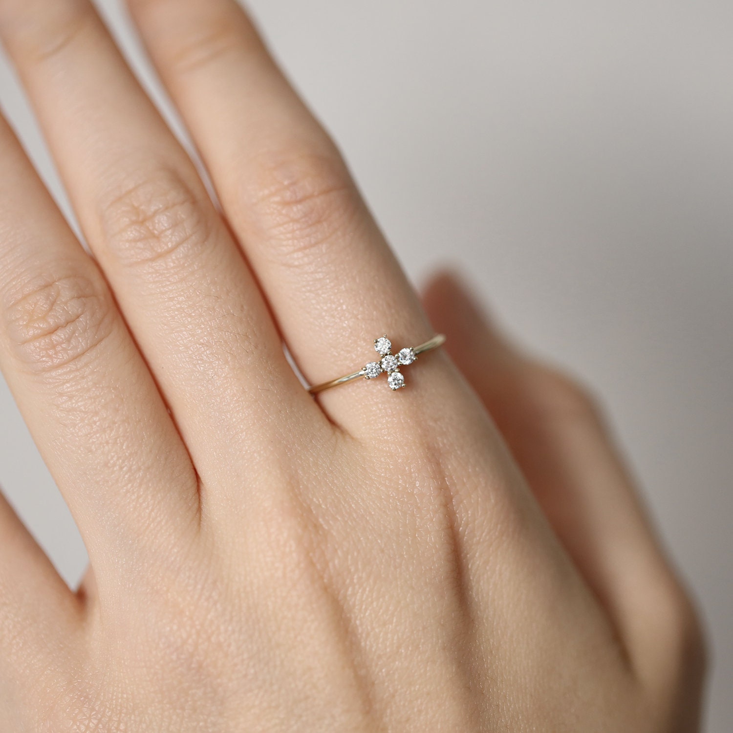 Meteorite Engagement Ring with Diamond Flower Shape | Jewelry by Johan -  4.25 / 14k White Gold - Jewelry by Johan